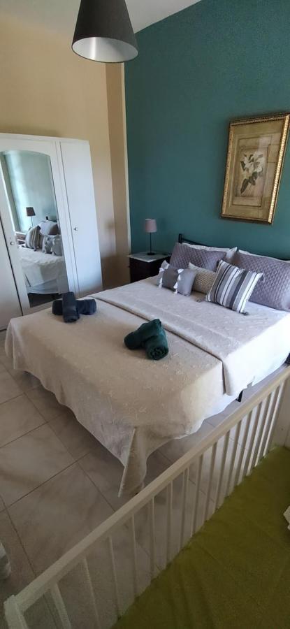 House In The Country Guest House Vatos Bagian luar foto